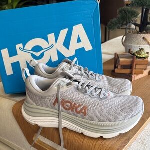 Hoka W Gaviota 5 Wide with box size 9.5D